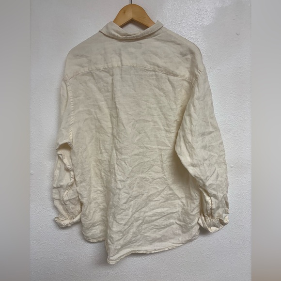 Banana Republic Linen Button Down - Picture 2 of 3